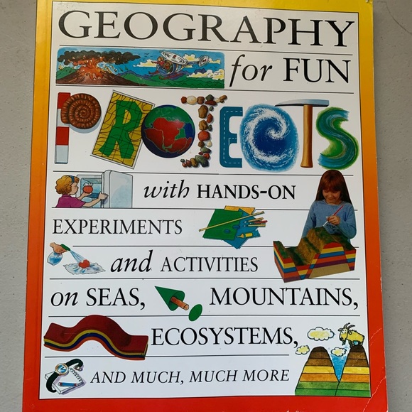 LOT-2 Fun Project Books - Picture 2 of 5